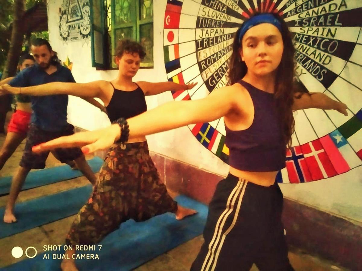 Bunkd Hostel, อันจูนา ภายนอก รูปภาพ